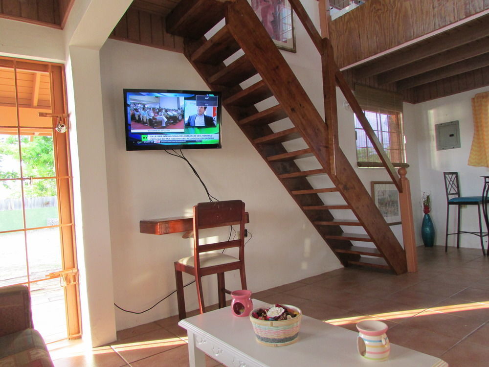 Ocho Rios Villa At Coolshade IV Saint Annʼs Bay エクステリア 写真
